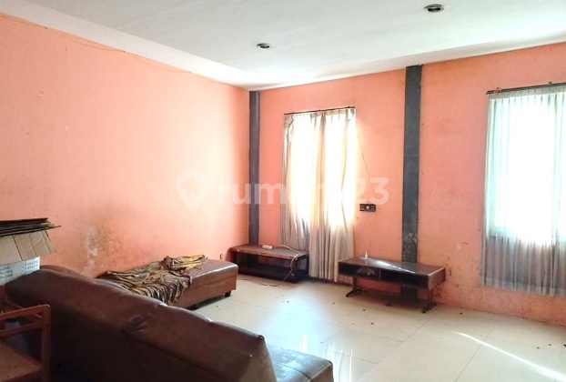 For Rent 3-Story Shop House on Setiabudi Main Road, Bandung 2