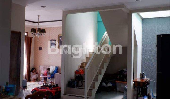 Rumah 2 lt Cantik dan Bagus di  di Pondok Ranji Bintaro 2