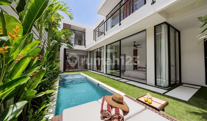 FOR SALE FOR RENT NEW MODERN VILLA IN BERAWA - YO158