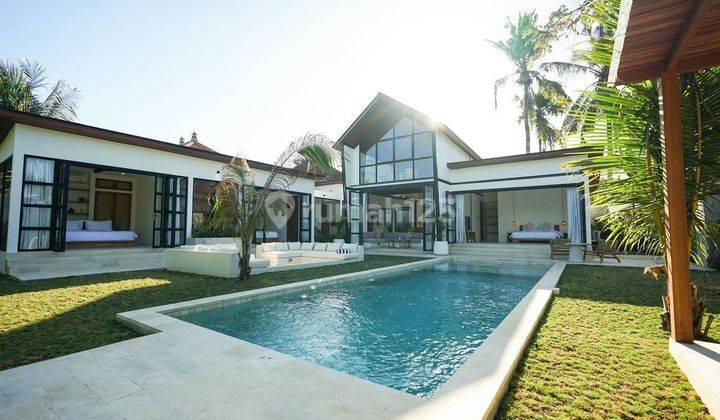 Luxury Villa With Rice Field View in Kaba Kaba, Tabanan 1