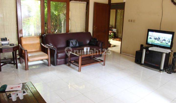 rumah hook siap huni sudah shm area menteng  2