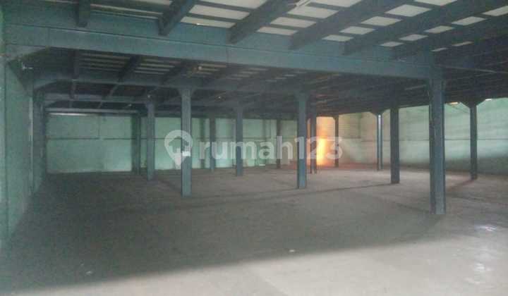 Spacious Warehouse in Strategic Location at Pulo Gadung Spacious Warehouse in Strategic Location at Pulo Gadung