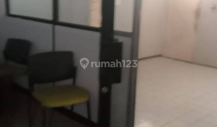 disewakan rumah tua cocok untuk resto di area komersil 2