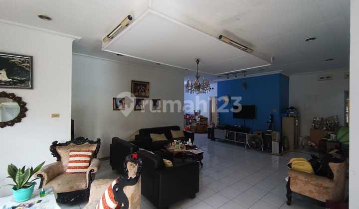 Dijual Rumah Hunian  Zaman Belanda Di Menteng 2