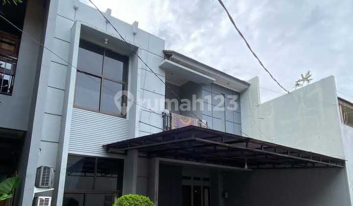 Rumah Townhouse Pejaten Siap Huni