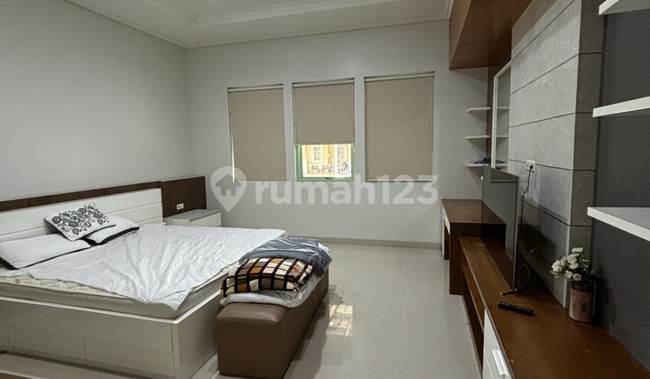 Dijual Rumah Villa 2 Lt Di Sentul Cluster Sierra Madre Lt 392 M2 Lb 350 M2, Ada 5 Kt 4 Km Shm, Full Furnished. Siap Huni, Ayo Survey Yuk!! Nego Yuk!! 1