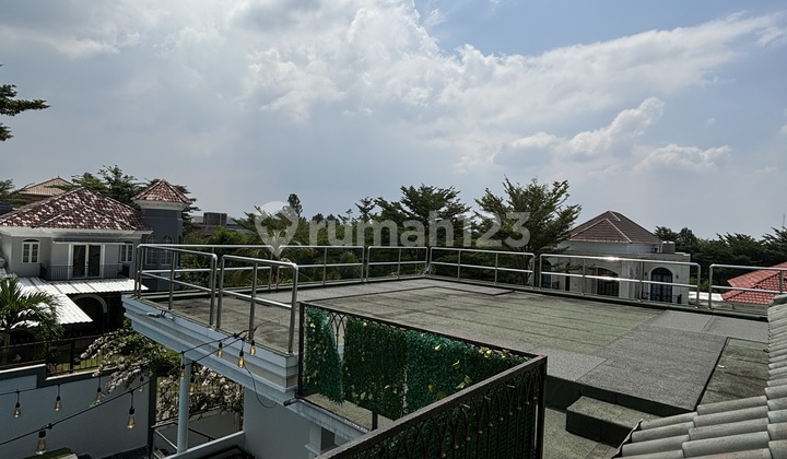 For Sale: 2.5-Storey Villa House in Sentul, Sierra Madre Cluster, Land Area 642 m², Building Area 700 m², 5 Bedrooms, 5 Bathrooms, Ready to Occupy. Features Private Swimming Pool & Rooftop. 2