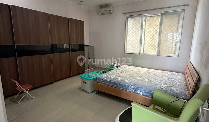 Rumah 2,5 lt di Permata Buana lt 144 m2 ada 3+1 kt 3+1 km unfurnished, furniture yg nempel dikasih nego yuk sampai deal!!  2