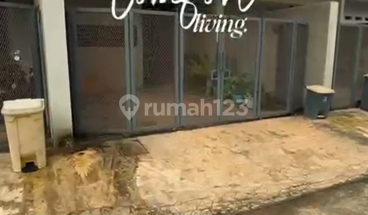 Dijual Rumah 2 LT di Cinere Blok J LT 100 M2 LB 120 M2 Semi Furniture Ada 2+1 KT 3+1 KM,, SHM, Listrik 3.500 W, Air Tanah Bagus, Siap Huni, Survei Yuk!