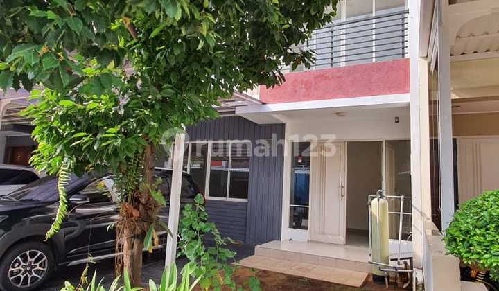 Disewakan Rumah 2 LT di Golf Lake Residences Cengkareng At 8 X 20 M2ada 3+1 KT 3+1 KM Unfurnished, Siap Huni, Survei Segera Yuk!!Carport 2Car, Minsewa 2 Thn