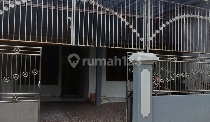 Disewakan Rumah 1 Lt Di Srengseng Jakbar Lt 180 M2 Lb 180 M2 Ada 3+1 Kt 2+1 Km Hadap Barat, Air Tanah Jetpump, Carport 2 Mobil, Row Jln Luas