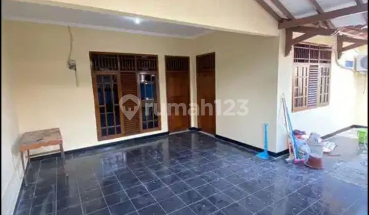 Rumah 1 Lt Di Tebet Lt 135 M2 Lb 120 M2 Ada 2+1 Kt 2+1 Km Ada Dapur Luas, Ada 2 Ac, Nego Yuk Sampai Deal!! Siap Huni!! 2