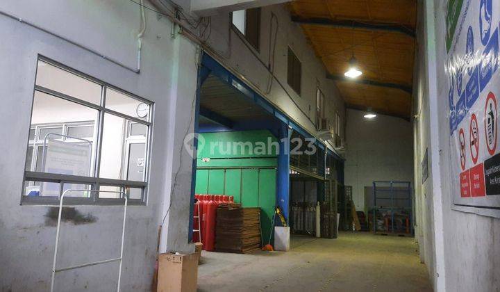 Gudang Di kawasan Pusat Niaga Terpadu Daan Mogot Lt 404 m Lb 600 M2 Ada Office Cocok Untuk Usaha Dan Gudang Nego Yuk Sampai Deal, Acess Container 40 Feet!! Siap Huni!  2