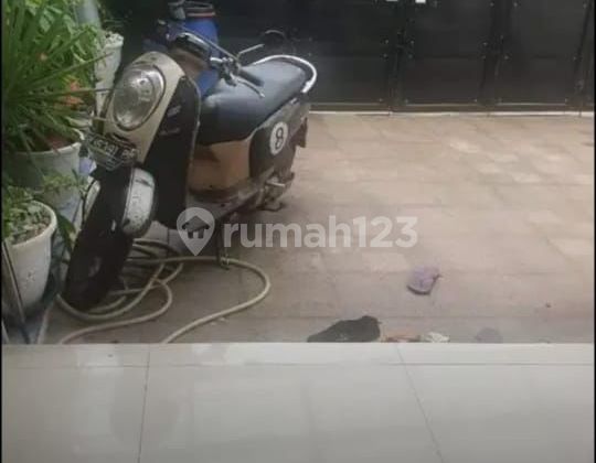 Dijual Rumah 2 Lt Di Rawa Belong Lt 108 M2 Lb 225 M2 Ada 4 Kt 4 Km Shm Listrik 2.200 W, Siap Huni, Nego Yuk Sampai Deal, Ayo Segera Survei Yu 2