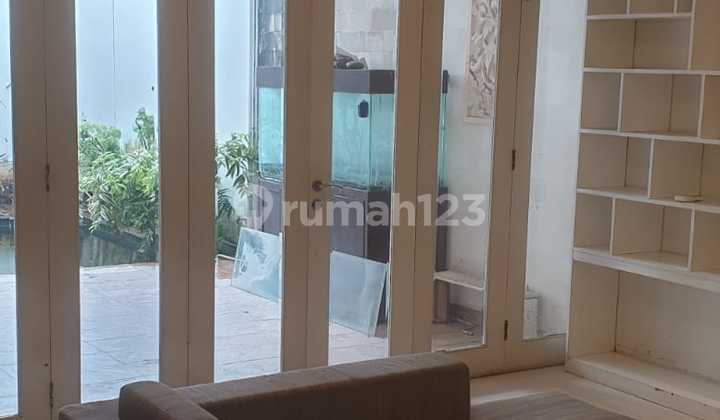 Rumah 2 Lt Di Permata Hijau Jaksel Lt 250 M2 Lb 400 M2 Semi Furniture Standard Ada 4 Kt 4 Km Ada 3 Carport 1 Garasi. Siap Huni!! Nego Yuk Sampai Deal!! 2