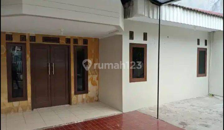 Rumah 2 Lt Di Taman Alfa Dekat Kemanggisan Kampus Binus Lt 144 M2 Lb 110 M2 Ada 5 Kt 2 Km Ada 1 Set Meja Makan Only, Unfurnished Cocok Untuk Keluarga Dan Anak Kampus, Nego Yuk Sampai Deal!!  2