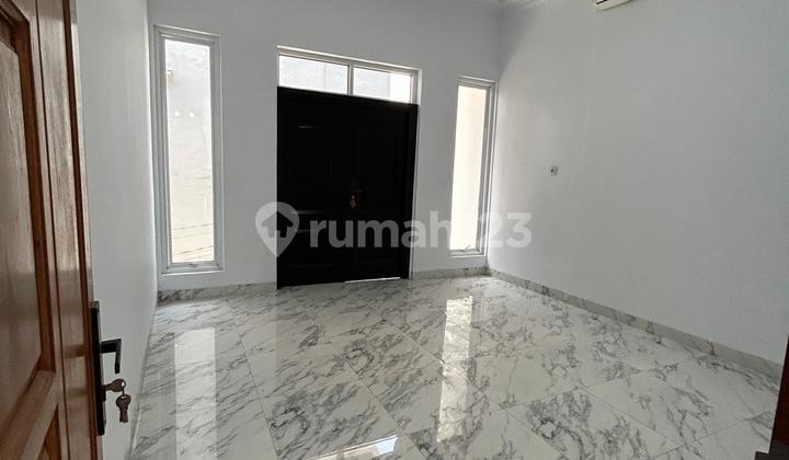 Dijual Rumah Baru 3 Lt di Greenville Gang Mangga Lt 64 M2 Lb 160 M2 Ada 4 Kt 3 Km Ada Bonus 1 Unit Ac, Nego Yuk Sampai Deal!! Ayo Survei Yuk!! 2