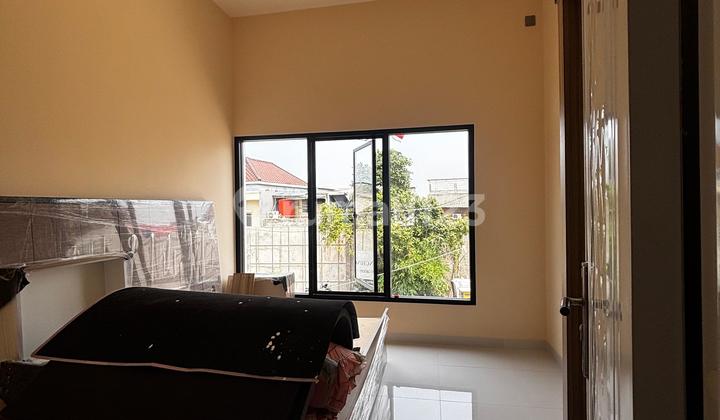 Dijual Rumah 2 Lt Di Menceng Jakarta Barat Lt 40 M2 Lb 45 M2 Ada Free 2 Ac, Water Heater, Shm Hadap Timur, Listrik 3.500 W Siap Huni, Survei Yuk!! 2