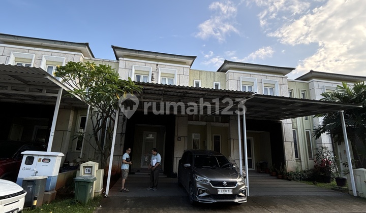 For Rent: 2-Storey House 7 X 16 M2 in Alam Sutera Cluster Leora, 4 BR 3 Bath Semi Furnished: Kitchen Set, 1 AC, Water Heater, Curtains, Water Filter, 7,700 W Electricity, North Carport, East Door.