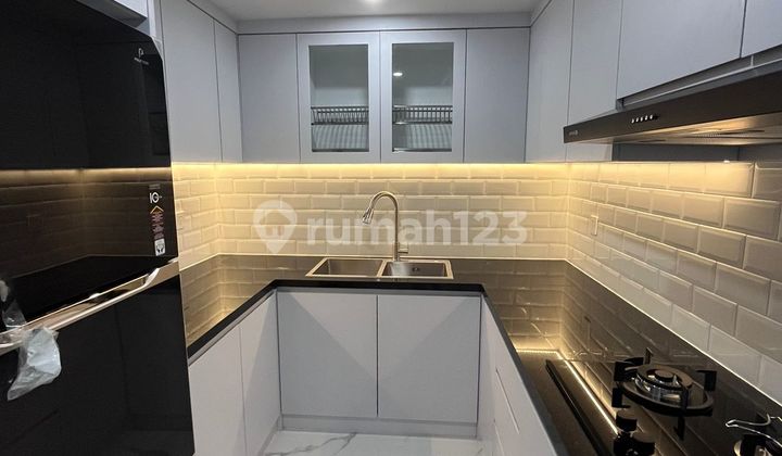 Dijual Apartemen Condo Taman Anggrek Lt 39 Type 3 Br + 2 Km Luas 88 M2 Full Furniture, Siap Huni, Dekat Ta Mall & Cp Mall, Ayo Survei Yuk!!