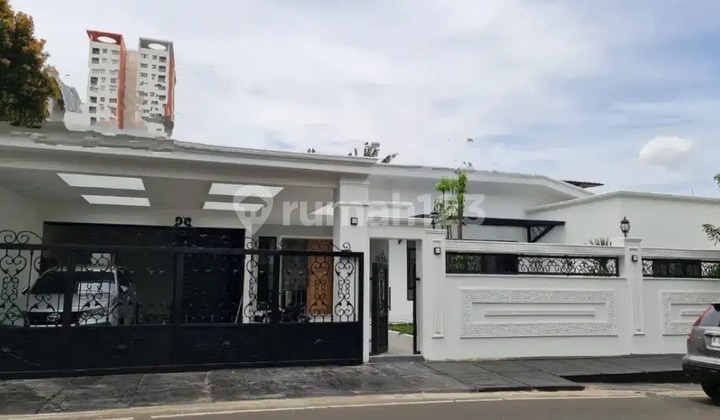 Dijual Rumah 1 Lt di Cilandak Jaksel Lt 515 M2 Lb 400 M2 Ada 4+1 Kt 4+1 Km Semi Furniture SHM Hadap Timur, Rumah Rapi, Bersih, Siap Huni!! Survei! 1
