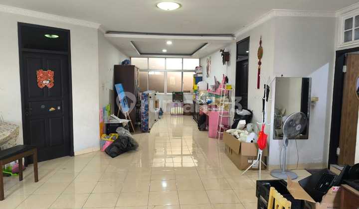 Disewakan Rumah 2 LT 10 X 18 M2 di Muara Karang Blok 5 Ada 4+1 KT 3+1 KM Hadap Selatan Carport 2 Mobil, Ada Furniture Standard Siap Huni!! 2