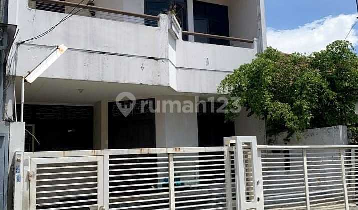 Dijual Rumah 2 LT 7 X 15 M2 LT 105 M2 LB 150 M2 di Kedoya Sunrise Garden Ada 3 KT 3 KM SHM, Butuh Renovasi Ulang, Survei & Nego Yuk Sampai Deal!