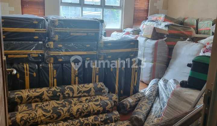 For Sale 4-Story Shop House in Warung Buncit Raya, Land Area 125 M2, Building Area 300 M2, HGB until 2036, Convertible to SHM, Front Road, Suitable for Online Business, Clinic, Bank, Pharmacy, Cafe, etc., Let's Negotiate Until Deal!! Come Survey! 2