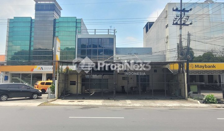 Dijual Bangunan Kantor Jalan Raya Perak Timur Deretan Sebelah Bank