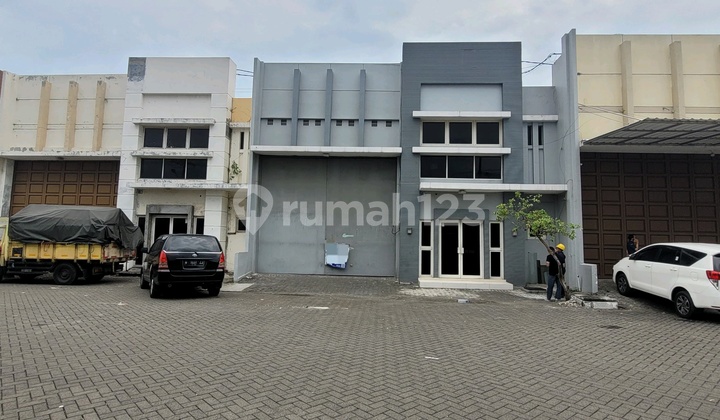Gudang Raya Margomulyo One Gate System Aman Banjir Akses Container