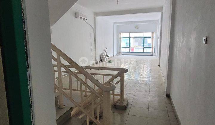 Ruko golden palace di Jalan Raya HR Muhammad surabaya barat 2