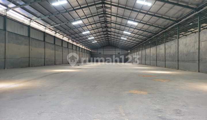 Spacious and Large Floor Warehouse with Concrete Floor at Bumi Maspion Romokalisari Surabaya Spacious and Large Floor Warehouse with Concrete Floor at Bumi Maspion Romokalisari Surabaya