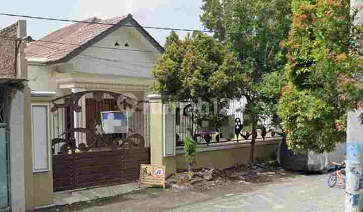 Rumah di Jalan Teratai Tambak Sari