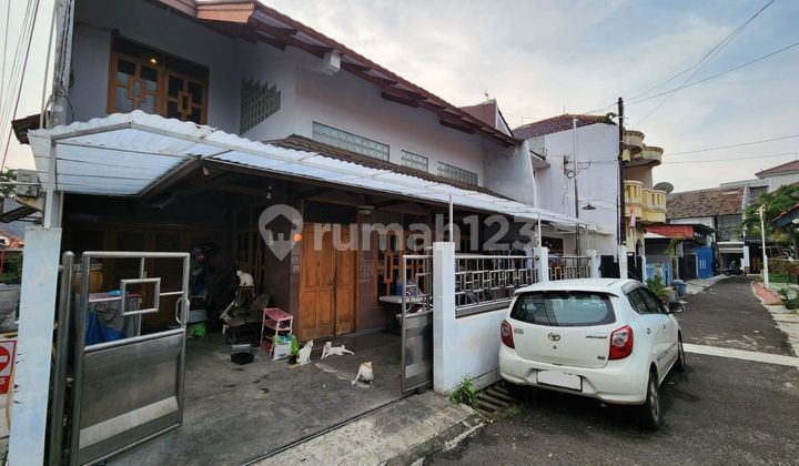 Rumah Hook 2 Lantai Area Strategis Di Tebet Barat