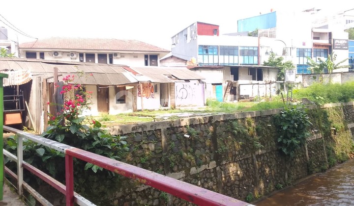 Lahan Strategis 866 m2 Di Jalan Raya Pasar Minggu, Dijual 40 % Dibawah NJOP