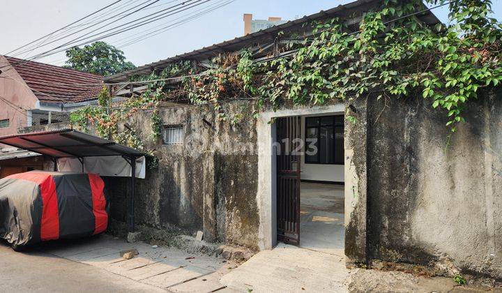 Rumah Sewa ( ada 5 pintu ) Baru Selesai Renovasi di Cawang 1