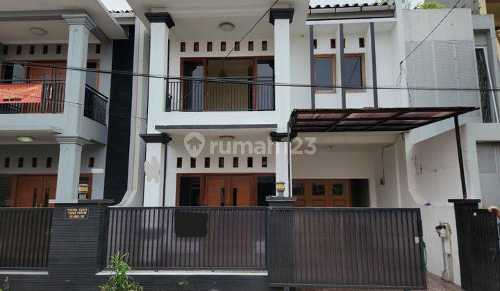 Rumah Bagus 2 Lantai di Tebet Barat Lokasi Sangat Strategis 1