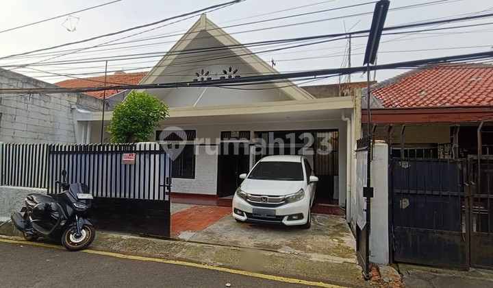 Rumah Disewakan di Bukit Duri Tebet Jaksel Rumah Disewakan di Bukit Duri Tebet Jaksel