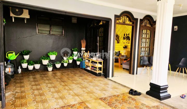 Rumah Tingkat dengan Interior Nyaman di Pengadegan Barat Jaksel 2