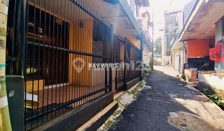 Rumah 2 Lantai Cocok untuk Kos-Kosan di Taman Margasatwa, Dijual Cepat! 2
