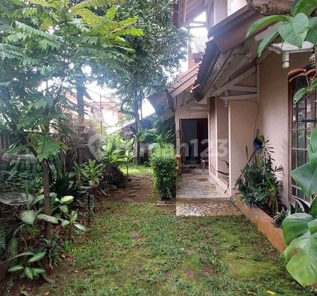 Dijual Rumah 2 LT. Siap Huni di Daerah Rempoa, Tangsel