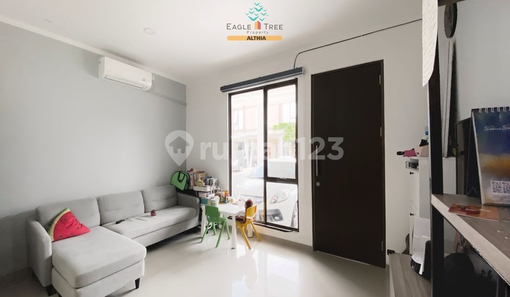 Rumah Bagus Shm 2 Lantai Menghadap Selatan Lokasi Dalam Cluster 2