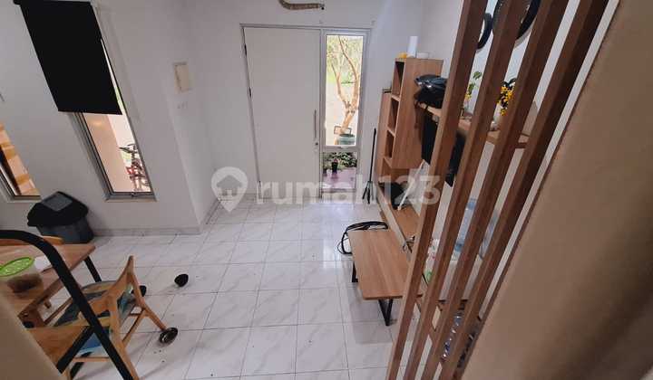 Minimalist House in Paramount Serpong Area 2