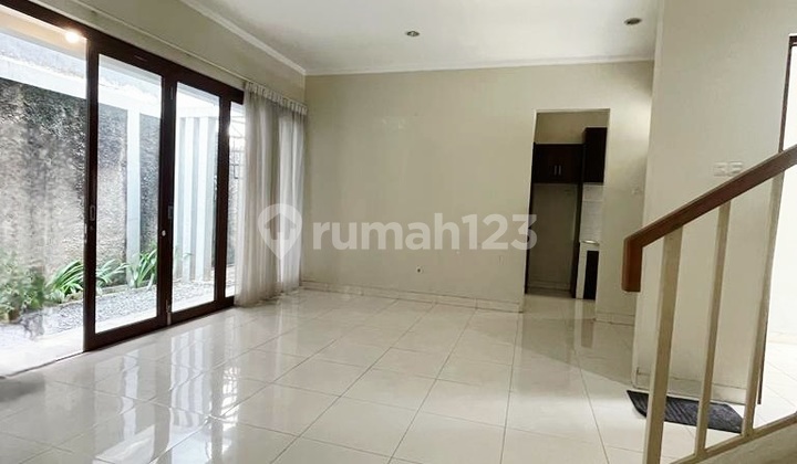 Rumah Dalam Cluster Discovery Dekat Fresh Market