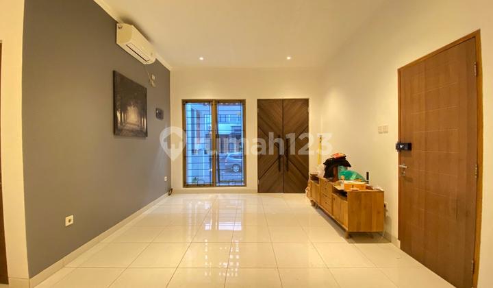 Rumah Bagus SHM Dekat Fresh Market dan Bintaro Loop 2