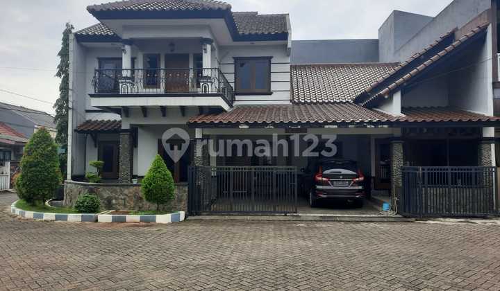 Rumah 2 Lantai Shm Bagus Di Graha Raya Bintaro