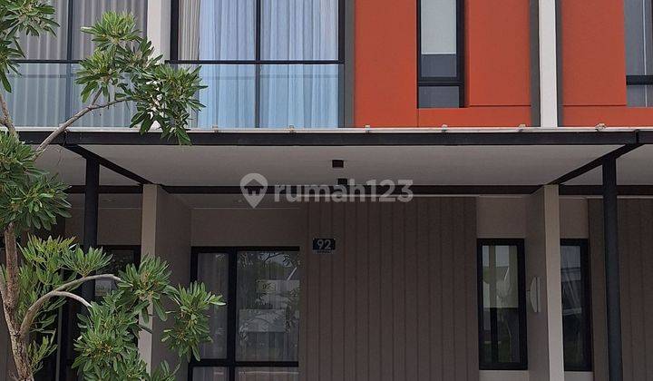 Rumah Milenia  baru dan Furniture baru. Masih tetap terawat. 2