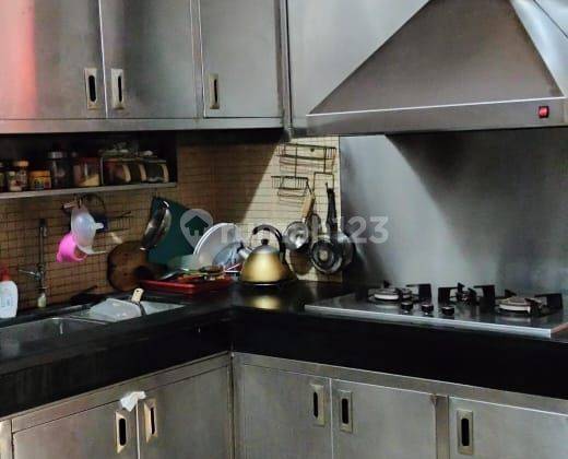 dapur rumah di area hunian pondok
