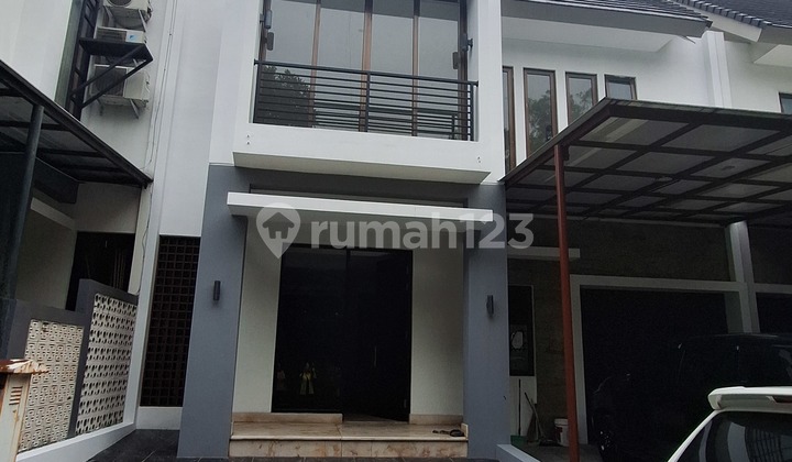 Rumah Siap Huni Di Pasadenia Residence. Pulomas Jakarta Timur. Rumah Siap Huni Di Pasadenia Residence. Pulomas Jakarta Timur.