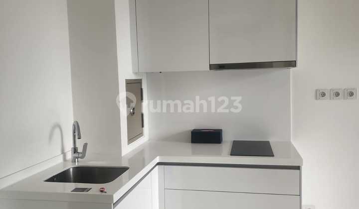 South Quater Apartment Siap Huni Unfurnished Baru Bagus Rapi. South Quater Apartment Siap Huni Unfurnished Baru Bagus Rapi.
